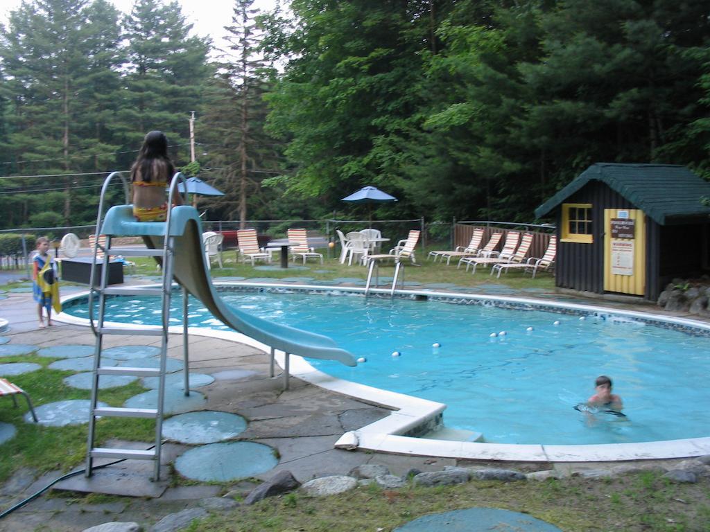 Amber Lantern Motel Lake George Exterior foto